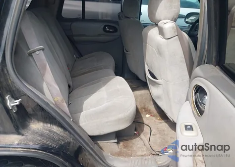 2005 Chevrolet Trailblazer Ls from USA, damaged, VIN 1GNDS13S452299316